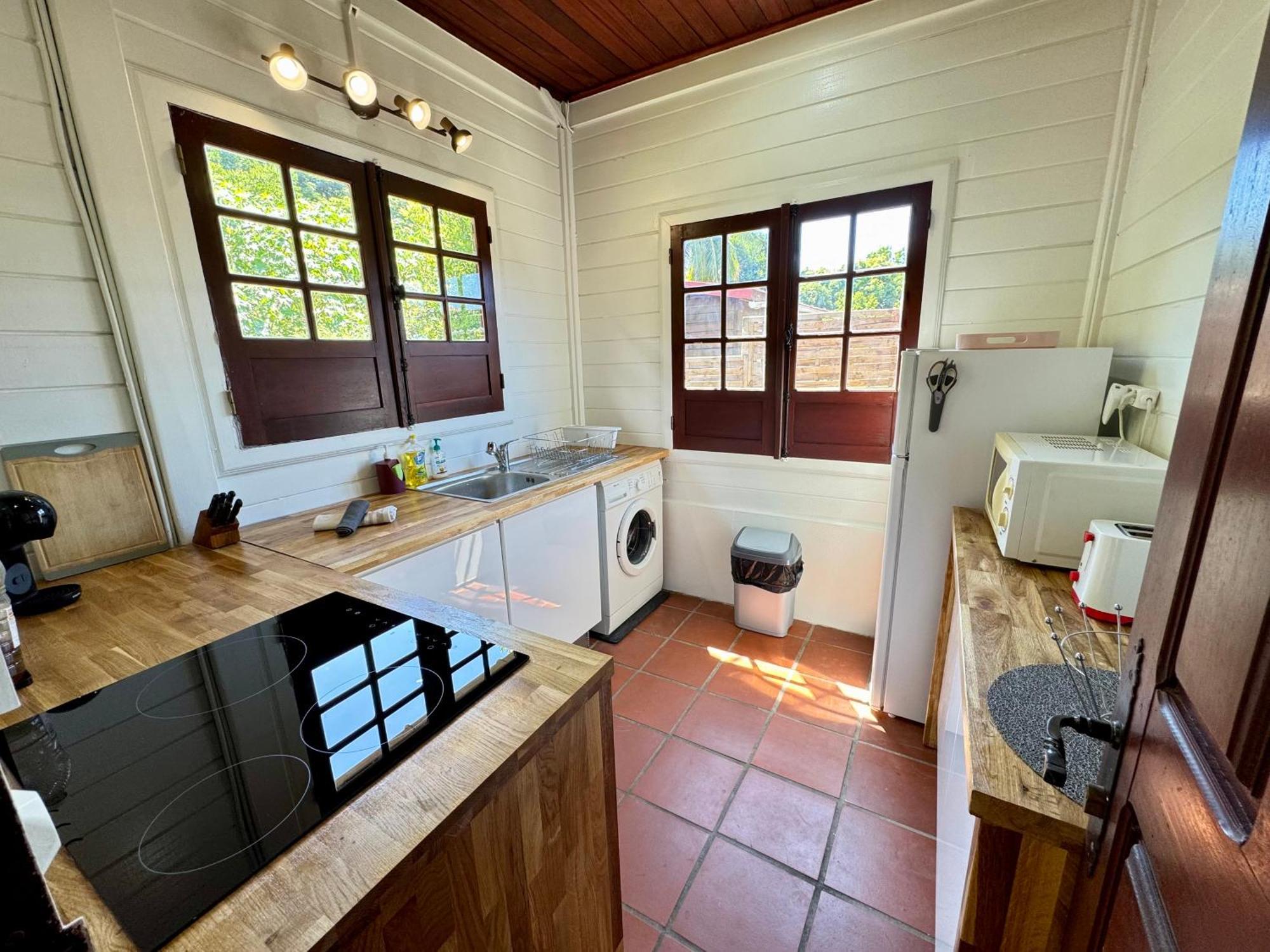Le Gaspardo , 2 Chambres Climatisees , A 2 Mins A Pied De La Plage , Wifi , Jardin Clos, Parking ,Sans Vis-A-Vis Le Carbet Esterno foto